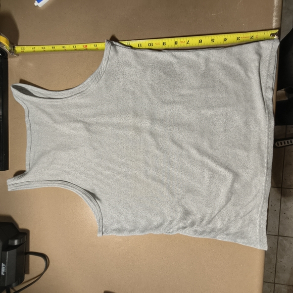 Elegant Women's Light Gray Tank Top - Picture 6 of 6
